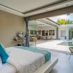 4 Bedroom Villa With Pool, Central Location Seminyak