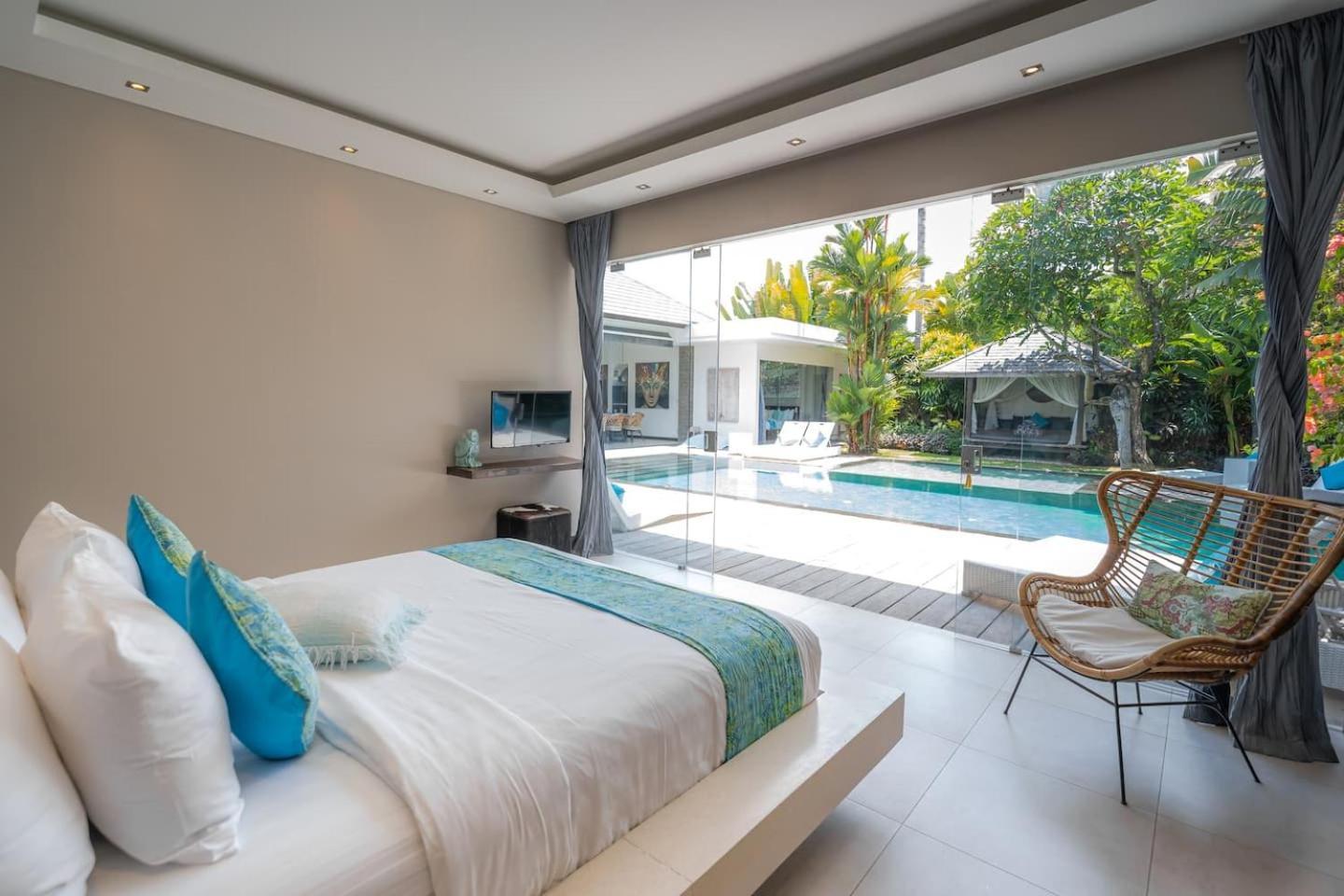 Villa 4 Bedroom With Pool, Location Seminyak (Bali)
